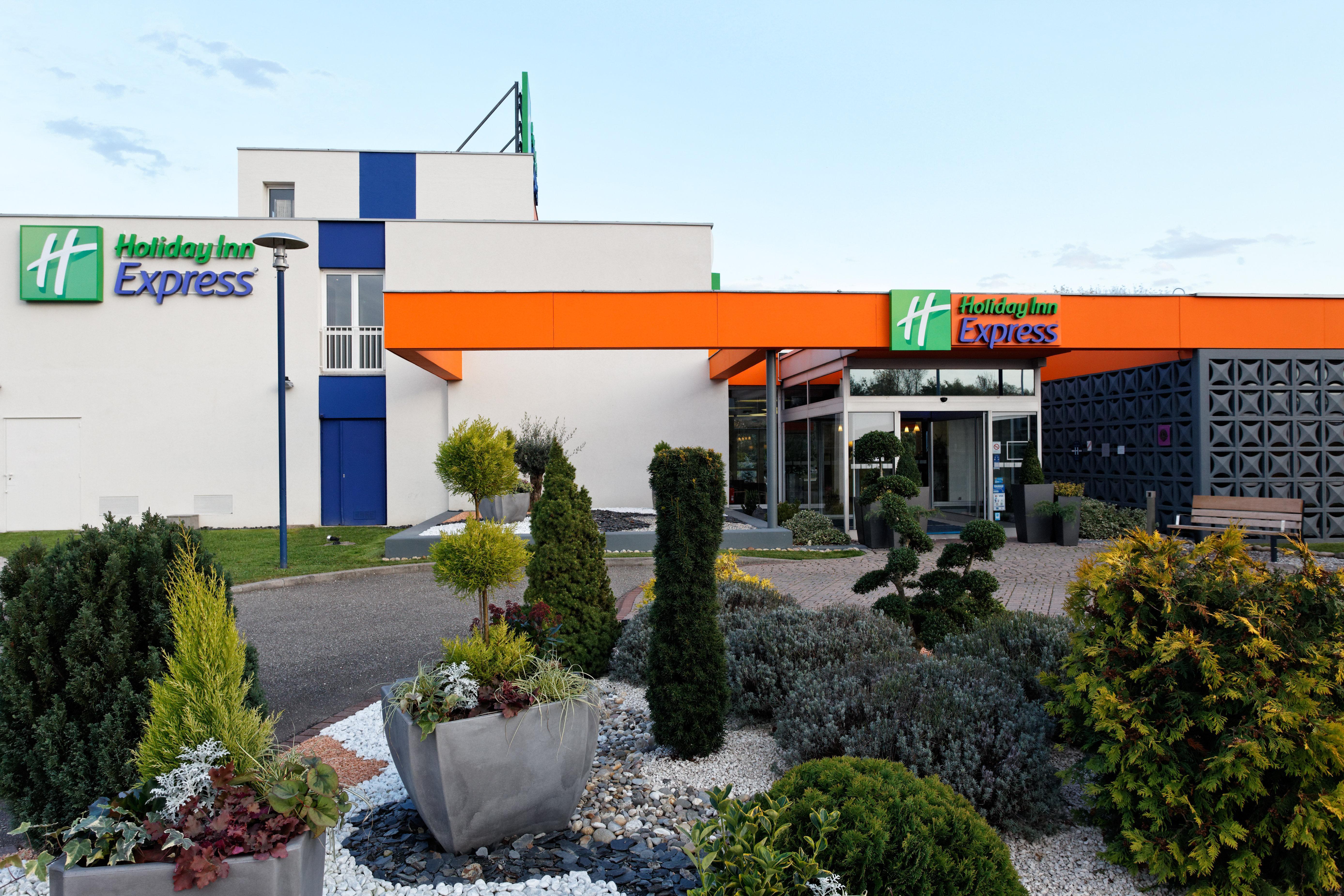 Holiday Inn Express Strasbourg - Sud By Ihg Geispolsheim Exterior foto