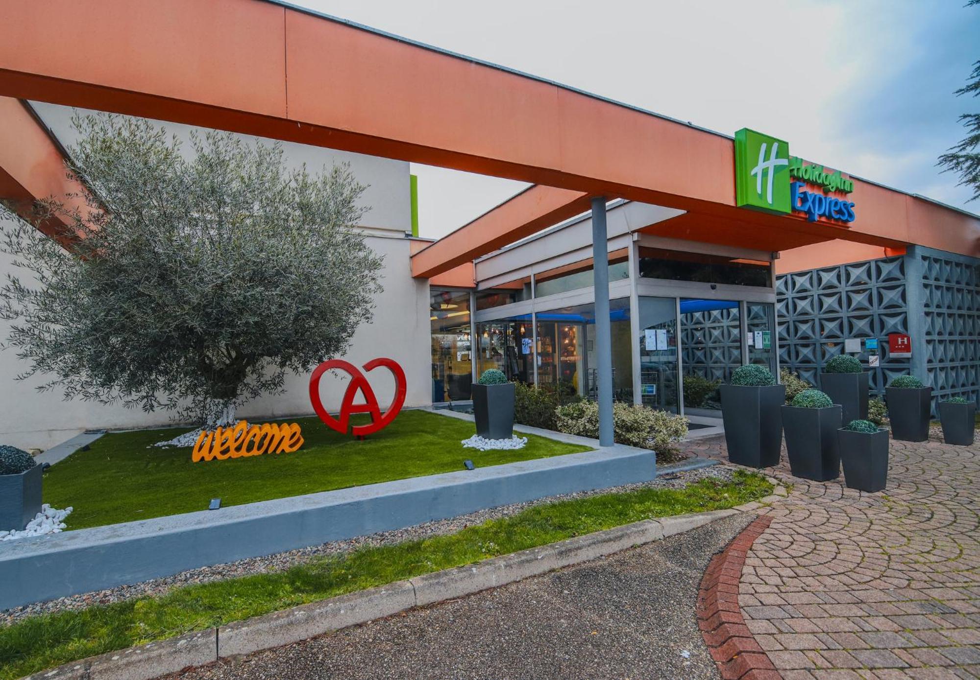 Holiday Inn Express Strasbourg - Sud By Ihg Geispolsheim Exterior foto